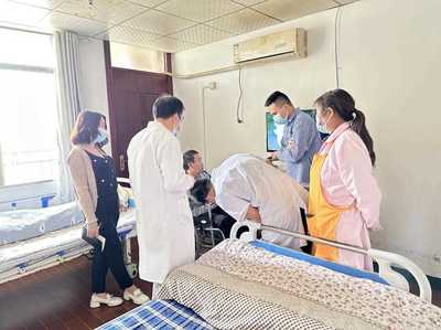 暖陽之下，康養黔行——探訪鎮寧濰舒康醫養服務中心特色護理服務